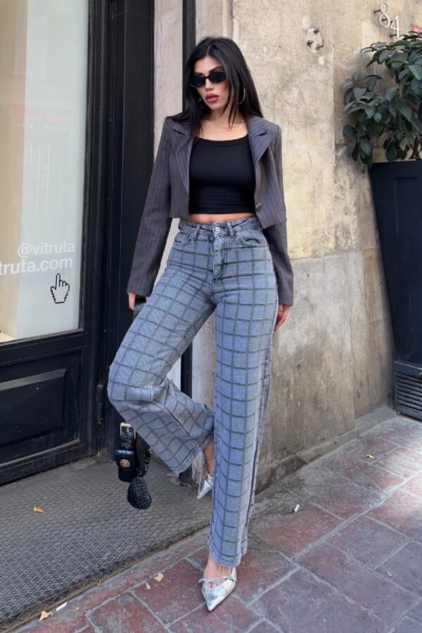 Grey Mom Jeans Leg Buttoned